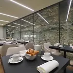 Binario Hotel *